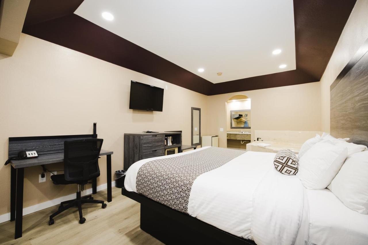 Sapphire Inn & Suites Channelview Ngoại thất bức ảnh